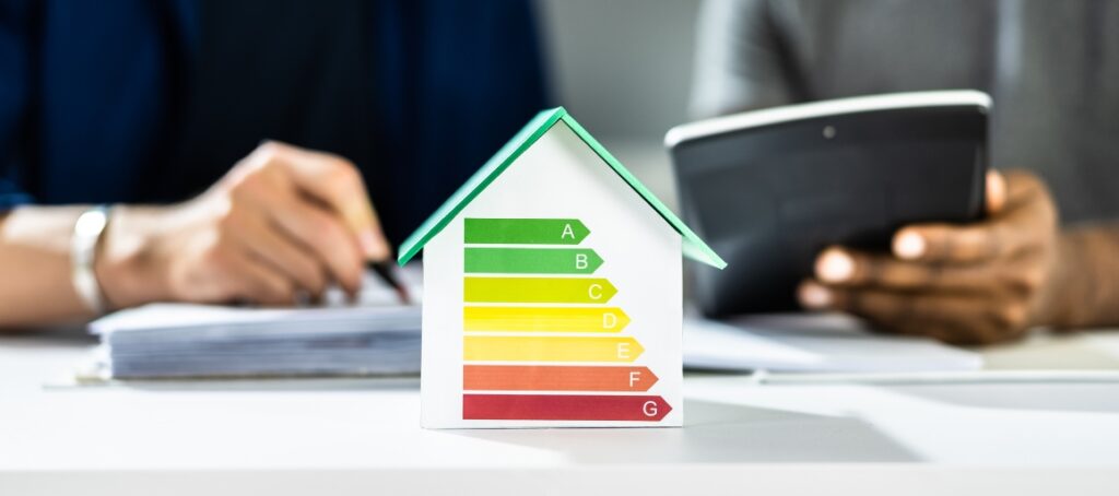 An image displaying energy saving tips forwinter